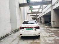 Dongfeng Aeolus E70 Berline Électrique 4 Portes 5 Places Véhicule à Énergie Nouvelle avec Autonomie de 401-500 km Batterie de 50,23 kWh En Stock