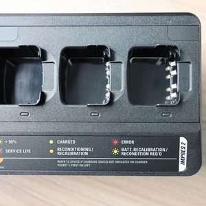 Cargador Múltiple de 6 Puertos <span class=keywords><strong>IMPRES</strong></span> PMPN4283B, Carga Rápida para Radios DP4400e, DP4801e, XPR7550e, Certificación CE/FCC - Product Image 3