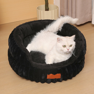 Großhandel Haustierbetten Warme Komfortable Katzenhäuser Rutschfeste Weiche Hundekissen Atmungsaktiver Schlafkorb Haustierbett Hundebett - Product Image 3