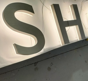 Letrero de metal acrílico retroiluminado con LED 3D personalizado profesionalmente personalizado, letreros de letras de canal para spas y centros de fitness - Product Image 2