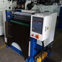 YH-720 automatique motif différent feuille de papier rouleau papier marques en appuyant sur la Machine de gaufrage