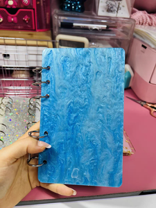 A5 A6 6 فتحات غطاء دفتر مياه شفاف مموج أكريليك مع دعم حجم وشكل مخصص غلاف دفتر أكريليك الموثق - Product Image 6