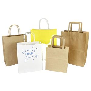 ถุงกระดาษคราฟท์สีขาวน้ำตาลพิมพ์โลโก้ตามสั่ง พร้อมหูหิ้ว สำหรับใส่ของขวัญหรือช้อปปิ้ง - Product Image 4