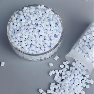 Masterbatch plastique de qualité alimentaire médicale extra blanc sans calcium à haute concentration pour moulage par injection et film soufflé par extrusion - Product Image 5