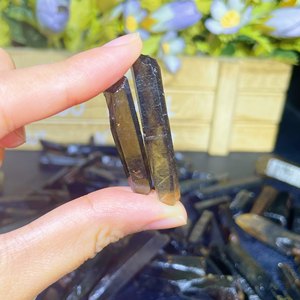 Bâtonnets <span class=keywords><strong>de</strong></span> quartz <span class=keywords><strong>fumé</strong></span> naturel non poli en gros – Pierre précieuse énergétique, bande <span class=keywords><strong>de</strong></span> <span class=keywords><strong>cristal</strong></span>, pierre brute, baguette <span class=keywords><strong>de</strong></span> <span class=keywords><strong>cristal</strong></span>, ornement spirituel - Product Image 4