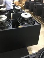 VT218S Subwoofer de sonido de matriz de línea doble de 18 pulgadas Gran rendimiento comercial con impedancia de 4ohm para colgar en el escenario