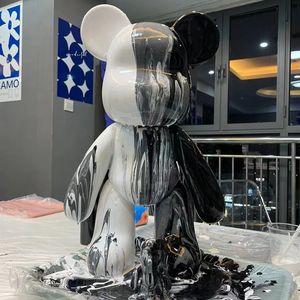 Sculpture d'ours en résine DIY aux couleurs dégradées - Décoration d'intérieur unique et cadeau artistique - Product Image 1