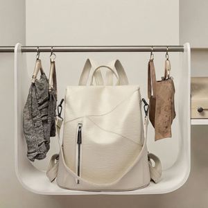 Mochila escolar para niños de alta calidad, duradera, portátil y hecha a mano en algodón indio con estampado floral. - Product Image 3