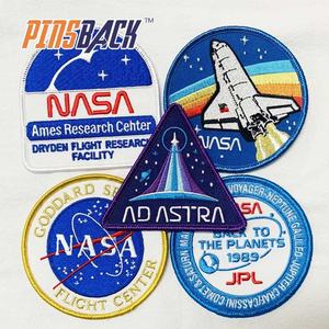 저렴한 가격 사용자 정의 자수 패치 열 프레스 패치 의류 유니폼 패치 가방 패키지 다른 크기 - Product Image 6