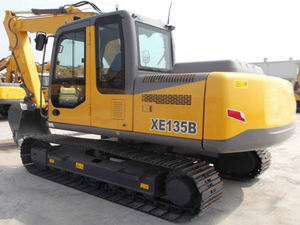 Excavadora de cadenas EU XE135B, 13200 kg, capacidad de cazo de 0.4-0.52 m, motor de marca superior, componentes hidráulicos, 1 año de garantía, alta capacidad de excavación - Product Image 4