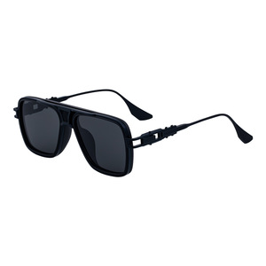 Gafas de sol cuadradas para hombre ZS-98351, de plástico negro y metal, con protección UV400, para exteriores. - Product Image 1