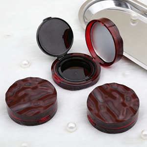 ตลับรองพื้นแบบแม่เหล็กทรงกลมสีน้ำตาล ขนาด 15 กรัม ผลิตจากวัสดุ ABS/PP เป็นมิตรต่อสิ่งแวดล้อม พร้อมกระจก  รับทำโลโก้ตามสั่ง - Product Image 1