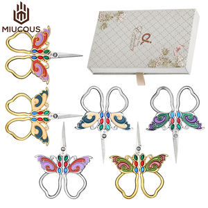 Nuevo diseño colorido pequeño bordado tijeras Vintage tijeras mariposa tijera Color - Product Image 1