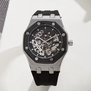 Montre mécanique automatique de luxe pour homme, boîtier carré en acier inoxydable, mouvement à remontage automatique, mouvement creux, bracelet en silicone/caoutchouc - Personnalisé - Product Image 5