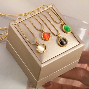 Collares de Moda al por Mayor de Acero Inoxidable Chapado en Oro de 18k con Colgante Ovalado de Ojo de Gato Colorido y Diseño Retorcido para Mujer - Product Image 2