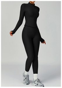 Haut de soutien-gorge de <span class=keywords><strong>sport</strong></span> à séchage rapide personnalisé avec veste à glissière pantalons de yoga shorts 5 pièces Fitness vêtements de <span class=keywords><strong>sport</strong></span> pour femmes ensembles d'entraînement - Product Image 6