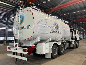Camion de ravitaillement d'avions SHACMAN RHD (conduite à droite) 25-30m³ – Spécial aéroports Afrique et Asie du Sud-Est - Product Image 4