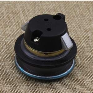 ฝาถังน้ำมัน Lingying 125 ZY125 LY125 สำหรับรถสกู๊ตเตอร์ พร้อมกุญแจล็อค อุปกรณ์เสริมพลาสติก อะไหล่ระบบเชื้อเพลิงรถจักรยานยนต์ - Product Image 1