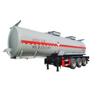 Semi-remorque citerne personnalisée de 30 000 L pour liquides chimiques, en acier inoxydable avec revêtement plastique, pour sodas et acides, à vendre - Product Image 1