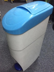 Bán buôn giá thấp nhựa vệ sinh thùng cho phụ nữ S nhà vệ sinh Thùng rác lon chân hoạt động thùng rác - Product Image 2