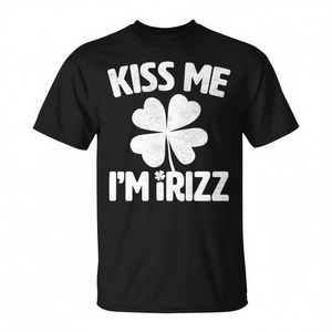 Camiseta Kiss Me I'm IRizz Premium con diseño de trébol para el Día de San Patricio - Product Image 2