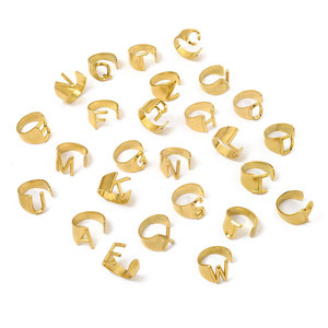 Bague ouverte tendance avec 26 lettres anglaises, plaquée or 18 carats, bague articulée, personnalité A B C D, bijoux en acier inoxydable pour femmes - Product Image 3