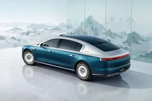 Maextro <span class=keywords><strong>S800</strong></span> 2026, Sedán de Lujo de Diseño Exclusivo |   780 km de autonomía en modo eléctrico / 1200 km de autonomía en modo híbrido |   6 LiDARs |   Suspensión Activa de 800V - Product Image 5