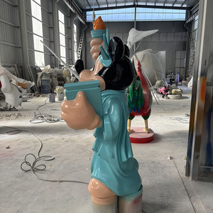 Statua in Resina di Topolino a Grandezza Naturale, Design Moderno, Oggetto da Collezione Artistico, Dimensioni Personalizzabili - Product Image 5