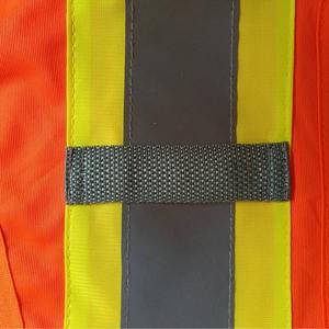 LX เสื้อผ้านิรภัยกันน้ำสะท้อนแสงออกแบบได้ตามต้องการเสื้อผ้าแบบมีกระดุมผ่าหลัง120ก. กระเป๋าแบบมีฝาปิดหลายช่อง - Product Image 5