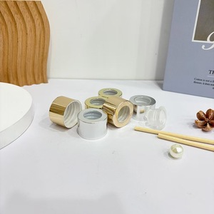 Avertan Xuzhou – Bouteilles diffuseurs d'arômes <span class=keywords><strong>en</strong></span> <span class=keywords><strong>verre</strong></span> <span class=keywords><strong>en</strong></span> gros 100ml/200ml, ouverture facile, estampage à chaud, décoratives et créatives - Product Image 6