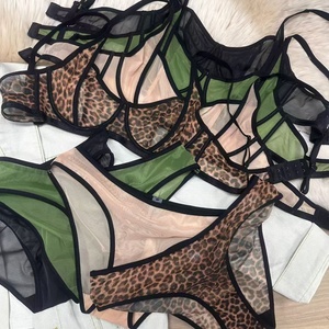 Conjunto de Lencería de Látex Ultrafino en Oferta, Conjunto de Ropa Interior Transpirable con Contraste de Color Sexy - Product Image 5