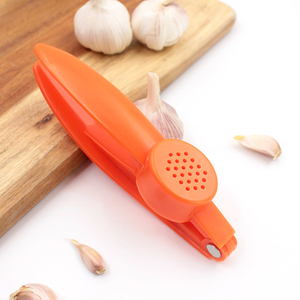 Venta caliente Utensilios de cocina Herramienta Manuel Ginger Mincer Peeler Trituradora de ajo Prensa de ajo de plástico de mano - Product Image 6