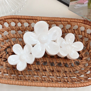 Pinzas de Pelo Grandes con Degradado de Mármol, Pinzas de Pelo con Diseño Floral en 3D para Cabello Grueso, para Mujeres y Adolescentes - Product Image 5