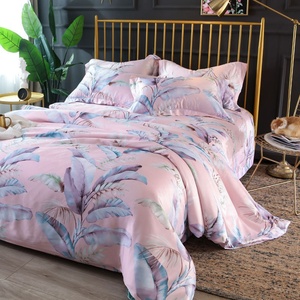 Ensemble de housse de <span class=keywords><strong>couette</strong></span> en tissu de soie glacée imprimé, doux et lisse, de luxe, taille reine et king, pour l'<span class=keywords><strong>été</strong></span>, vente en gros - Product Image 1