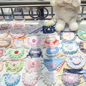 Nouvelle collection - Bavoir en polyester mignon à motif de dessin animé pour animaux de compagnie, pour les chats qui mangent - Product Image 1