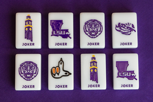 Tuiles de Mahjong Américaines LSU Louisiana State University, ensemble de Mahjong blanc gravé en acrylique monocouche de 160 tuiles, édition Voyage West Wind - Product Image 4