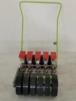 Semoir manuel à traction pour légumes et herbes – Haute productivité pour jardin domestique et petite ferme
