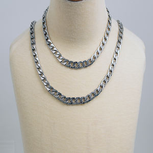 พวงกุญแจโลหะรูปปืน <span class=keywords><strong>Glock</strong></span> แบบออโต้เต็มรูปแบบสำหรับผู้ชาย สายคล้องคอโลหะ สร้อยข้อมือโลหะ สายคล้องโลหะแบบกำหนดเองสำหรับกระเป๋า ขายส่ง - Product Image 5