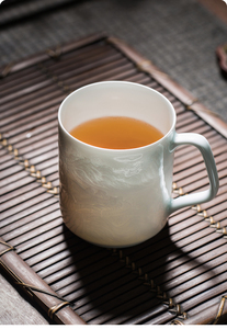 Taza de Porcelana de Jingdezhen con Relieve Chino, Color Verde Sombra, para Hogar u Oficina, de Alta Gama, Gran Capacidad, con Caja de Regalo para Personas Mayores - Product Image 3