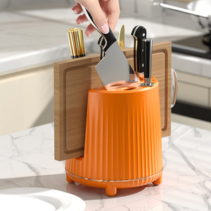 Support à couteaux rotatif Kitasugi avec planche à découper, rotation à 360 degrés, support à couteaux en plastique pour rangement de cuisine - Product Image 4