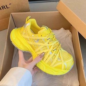 Baskets plateforme jaunes vives, légères et respirantes en maille, chaussures tendance pour le quotidien printemps-été - Product Image 5