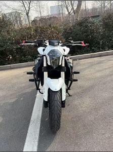 Benelli TNT600 |   Moteur à quatre cylindres en ligne de 600 cm³ |   Moto Naked à Refroidissement Liquide EFI ABS - Product Image 4