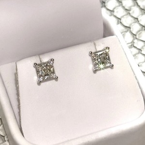 Top Selling Moissanite <b>Stud</b> <b>Earrings</b> in 925 Sterling <b>Silver</b> for Boutique Jewelry Services Available At Affordable Price - Product Image 4