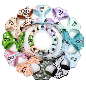 Diseño Popular de Arnés para Perro de Lunares Blancos y Negros Sin Tirones con Etiqueta Privada, Set de <span class=keywords><strong>Collar</strong></span>, Correa y Dispensador de Bolsas de Residuos para Mascotas - Product Image 3