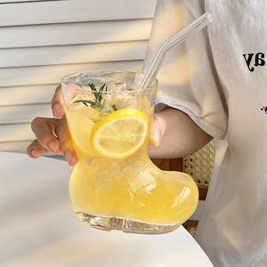 Caneca de Cerveja em Forma de Bota de Cristal Transparente, Design Clássico e Sustentável, Copo de Festa Fofo - Product Image 6