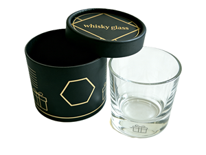 Boîte d'emballage cylindrique ronde en papier durable pour verre à whisky - Cadeau de la Saint-Valentin - Contenant de luxe noir pour articles de bar - Product Image 5