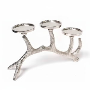 เชิงเทียนสีเงินโบราณพร้อมถ้วยรูปทรงเทียนบนเชิงเทียนเชิงเทียนสำหรับตกแต่งบ้านและงานแต่งงาน - Product Image 1