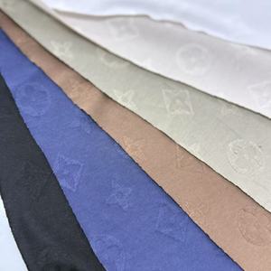 Da ôm mềm Jacquard Nhiều Màu bốn hoa cũ Tiền Phong Cách hàng đầu Áo khoác vải dệt kim - Product Image 4