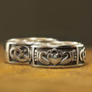 Anello alla Moda a Forma di Cuore, Design Minimalista ed Elegante, Gioiello da Indossare Quotidianamente per Donne - Product Image 2