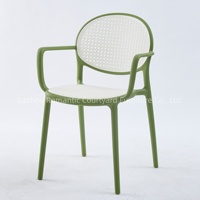 Chaises en plastique incassables de style français de luxe pour salle à manger nordique, jardin, maison, bar, appartement